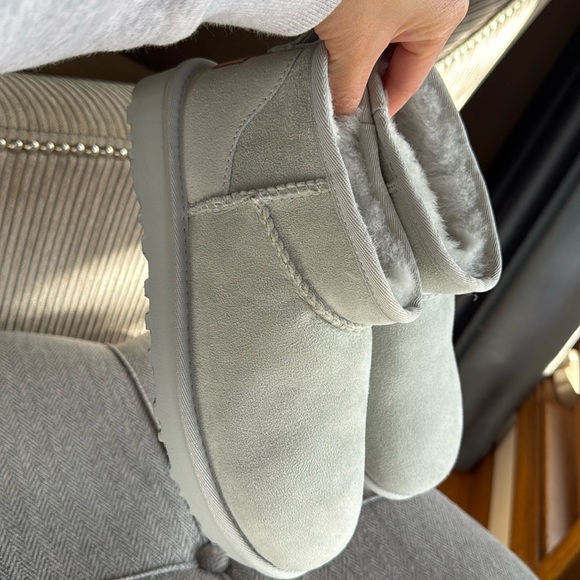 UGG ultra mini boot - Picture 2 of 6